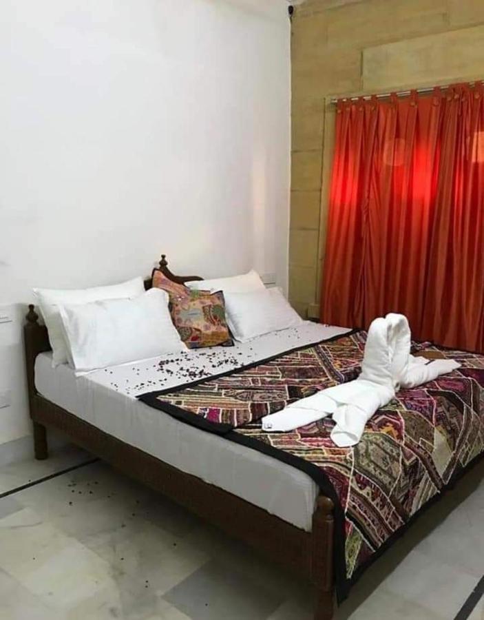 Resting Love Hostel Jaisalmer Esterno foto